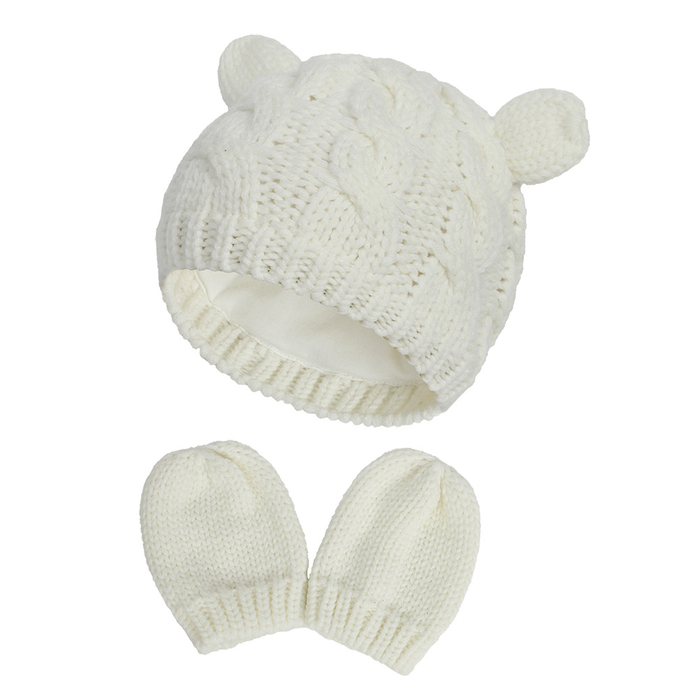 Newborn Hat and Mittens Set 7