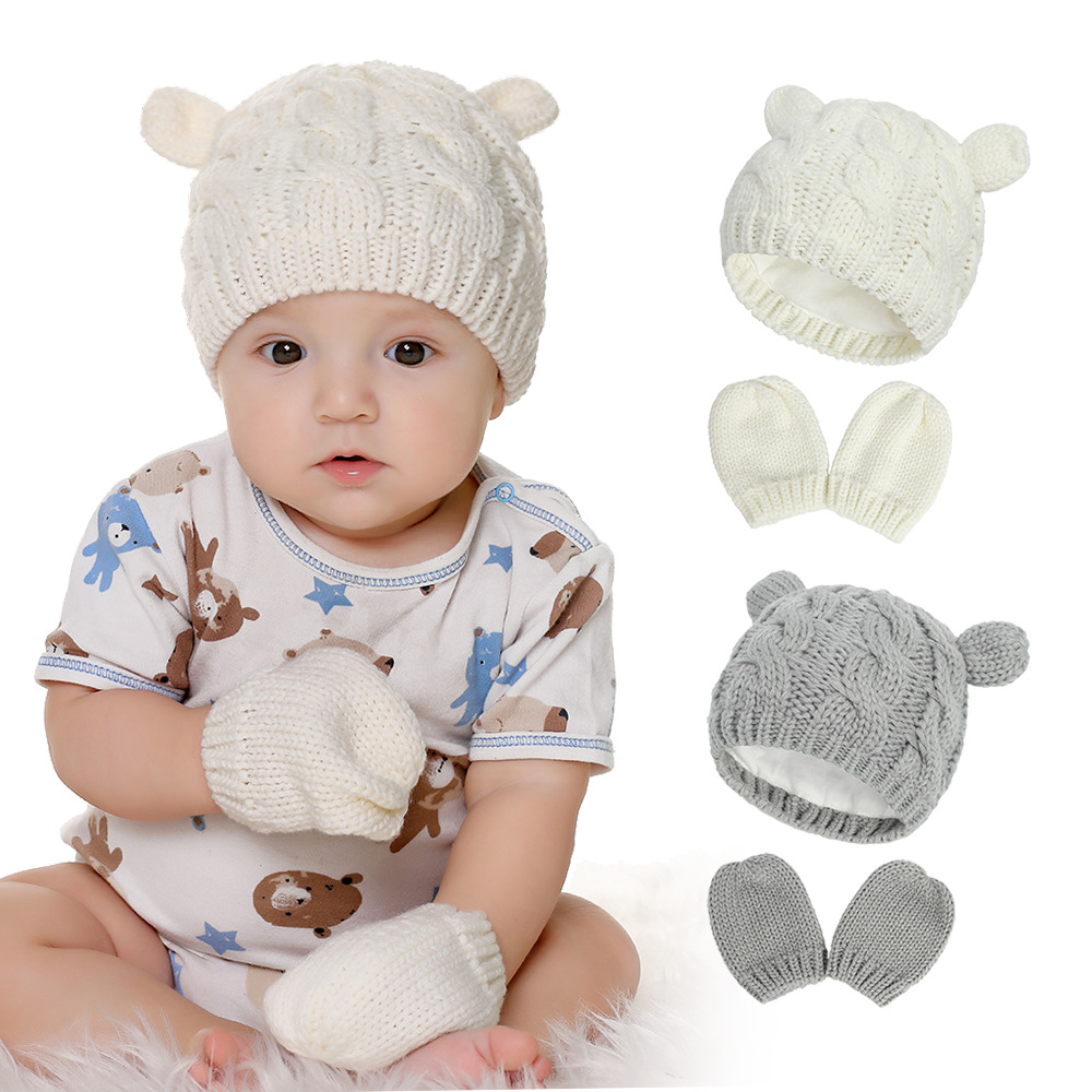 Newborn Hat and Mittens Set 1