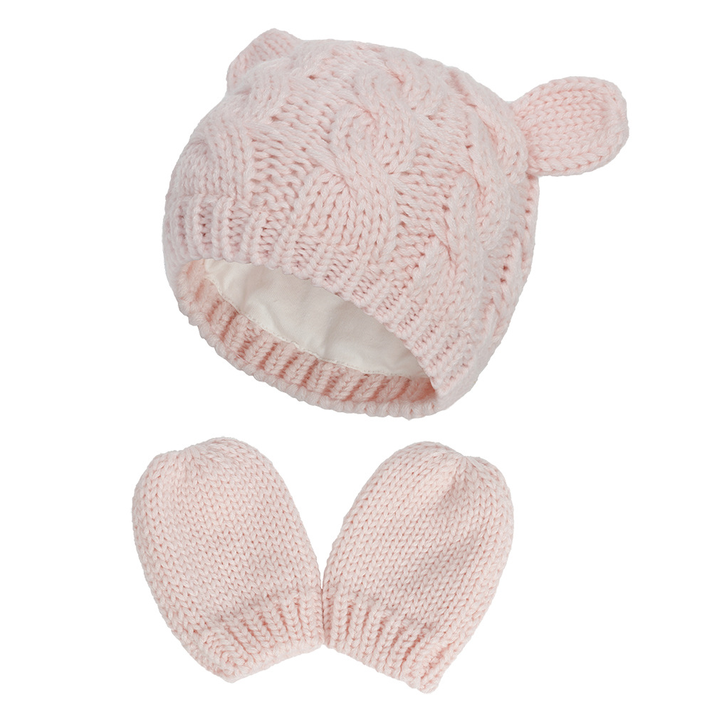 Newborn Hat and Mittens Set 9