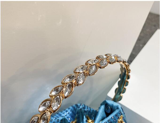 Crossbody Bag Image 10