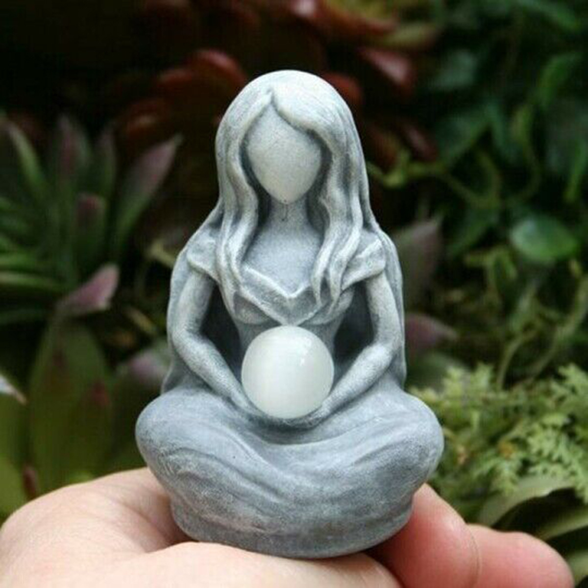 Moon Goddess Statue Image 3