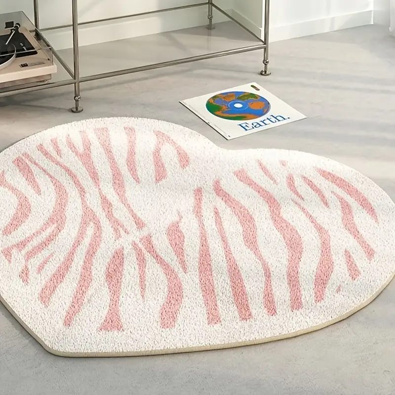 Heart Shape Rug Image 4