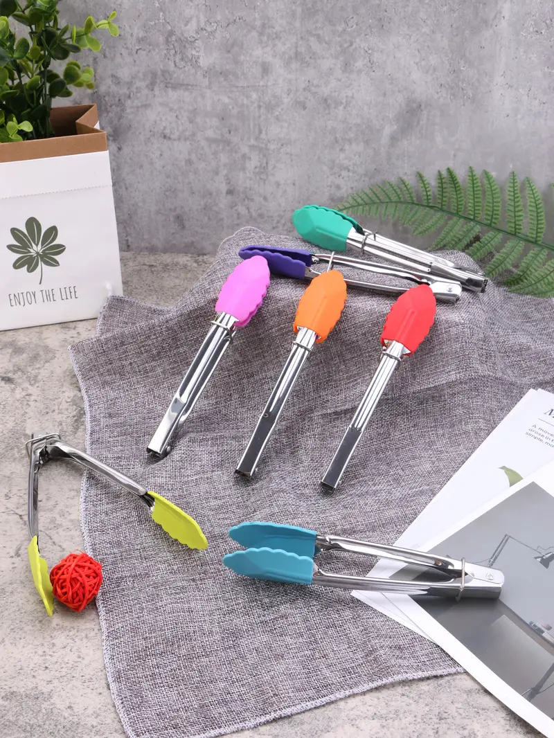 Kitchen Tongs in Use